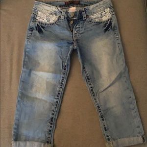 Capri Jeans